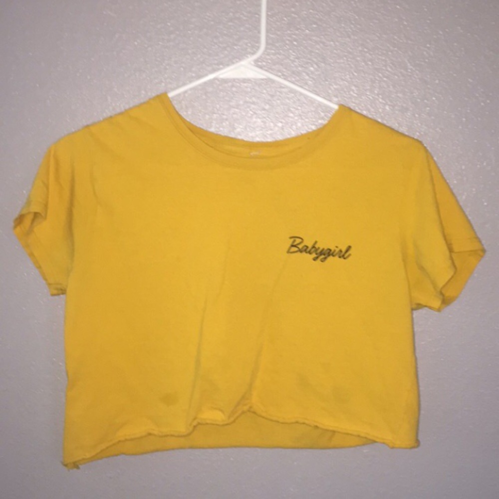 babygirl cropped tee